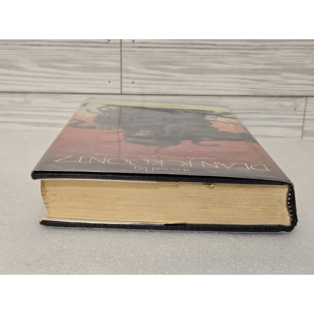 SHADOWFIRES‎ BY DEAN KOONTZ (AND LEIGH NICHOLS). HARDCOVER 1987 FIRST EDITION